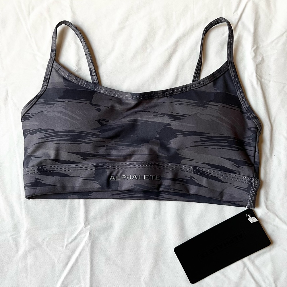 Alphalete Surface Limitless Bra (XS) - ‘Grey Canvas Camo’